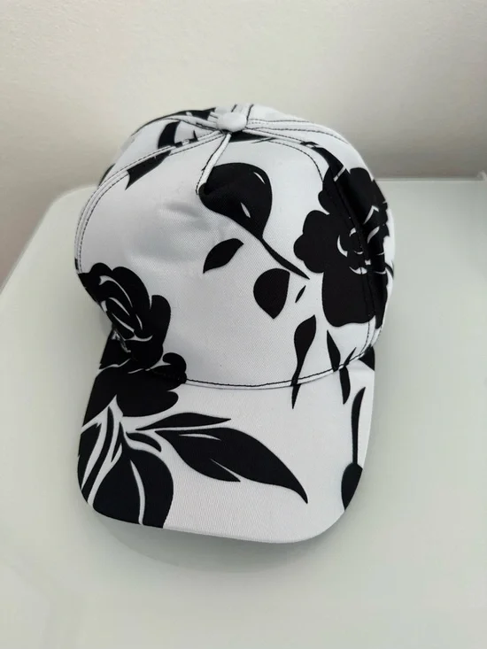 Women's Unbranded floral cap, black and white, new without tags. - Picture 1 of 6